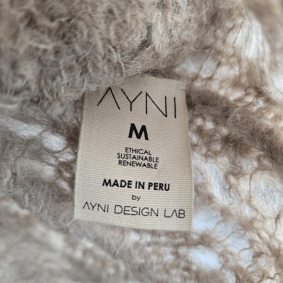 Ayni BRANDNEW Tan Knit Sweater Size Med Alpaca Handmade Fairy Sweater Cabincore - Picture 6 of 7